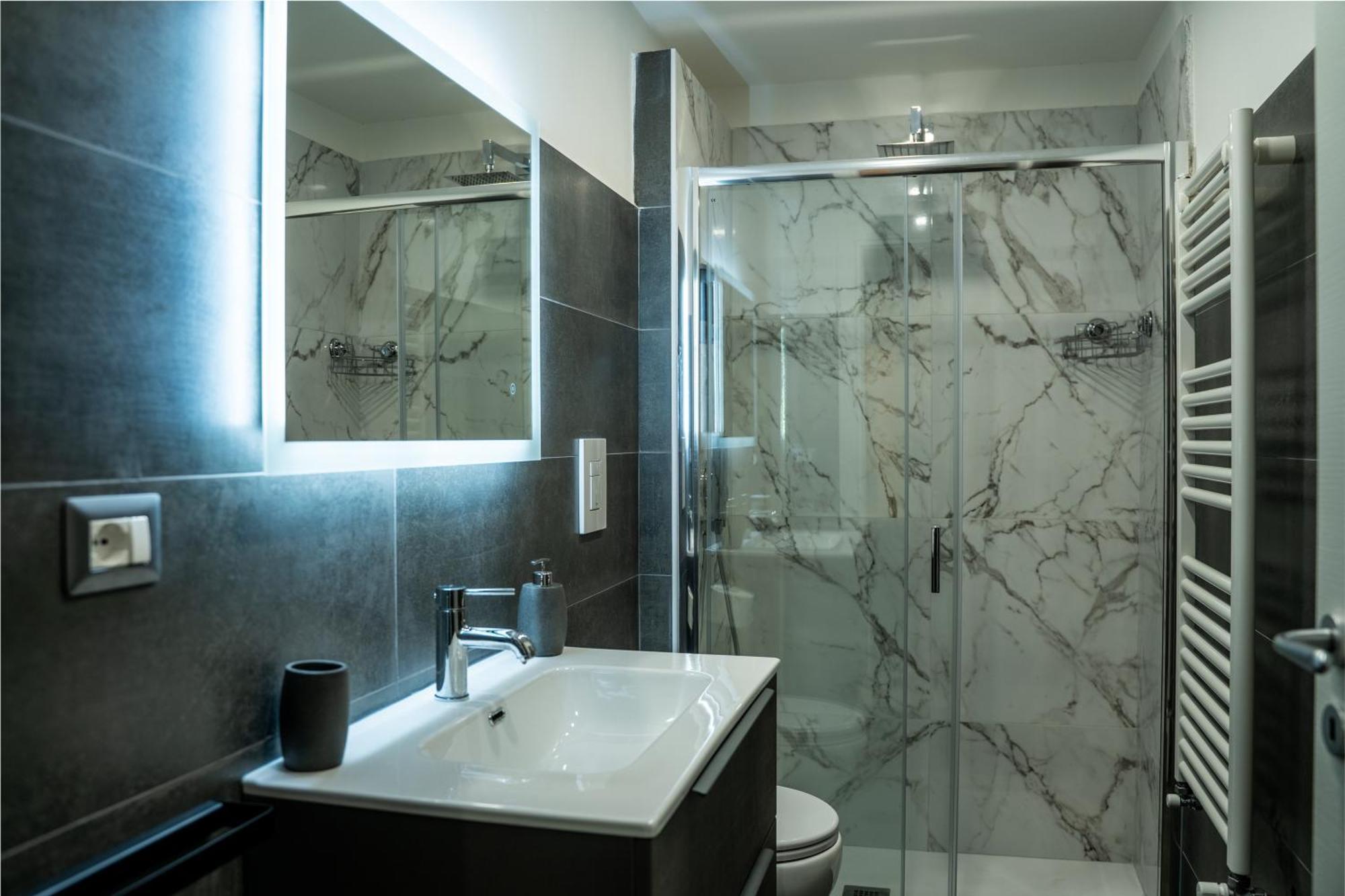 Dietro Al Plebiscito Luxury Suite Neapel Exterior foto